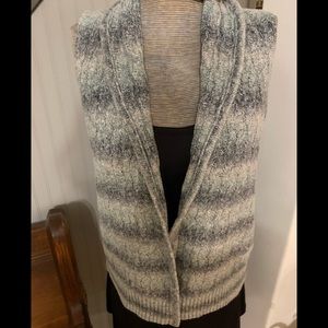 Chico’s size 0 knit vest. Blue/ gray/ whitish tone